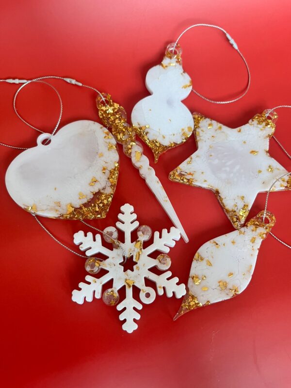 Set 6 ornamente brad